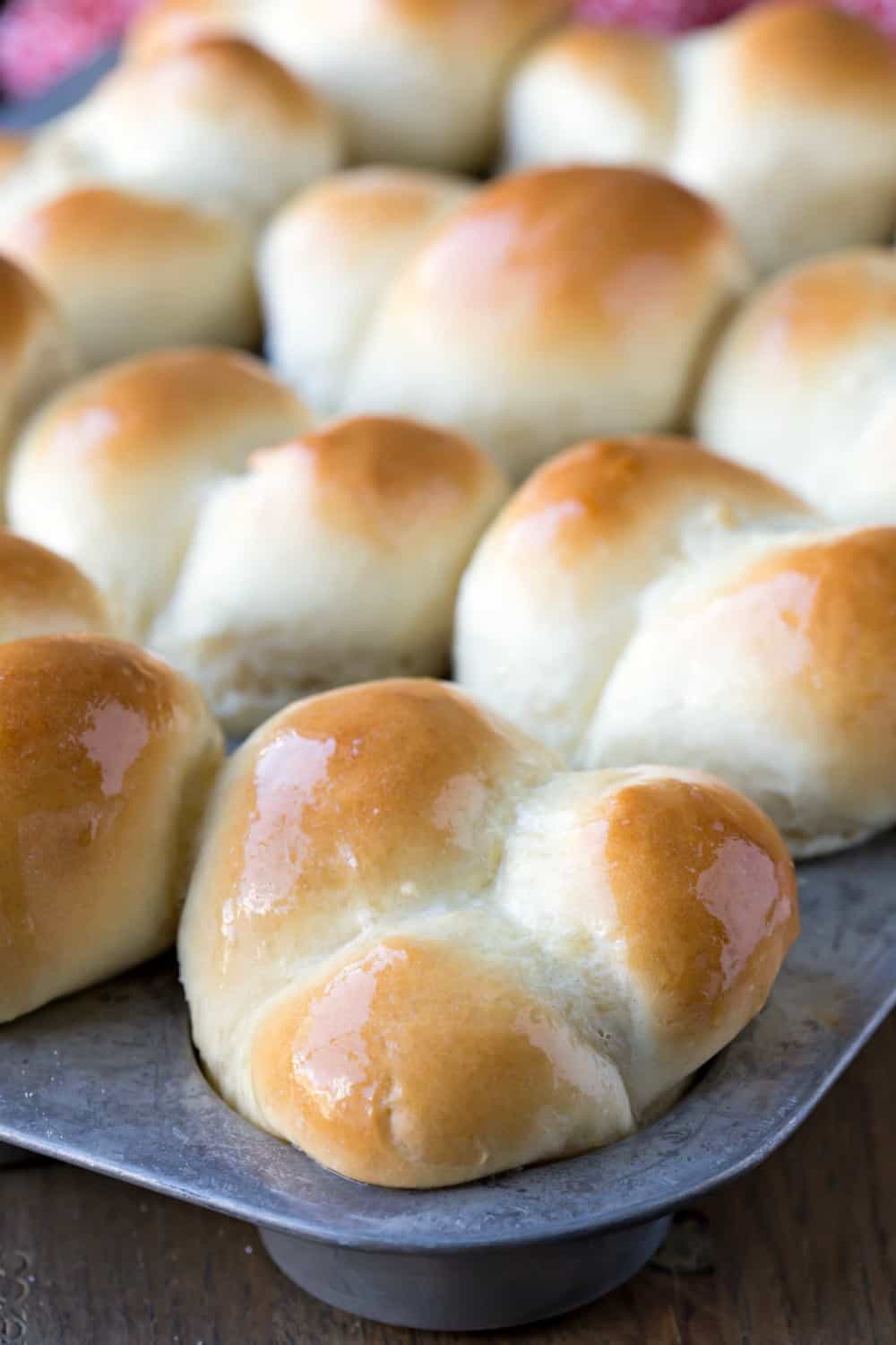 Big Soft Dinner Rolls