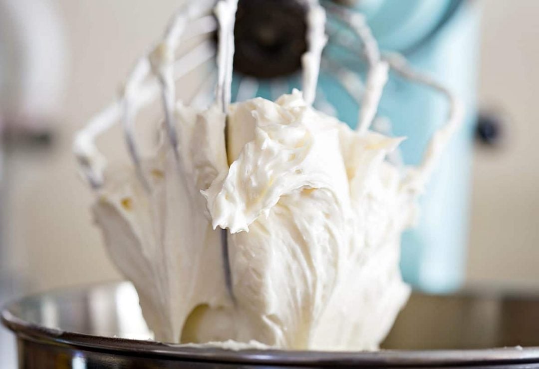Whipped Buttercream Frosting without Powdered Sugar I Heart Eating