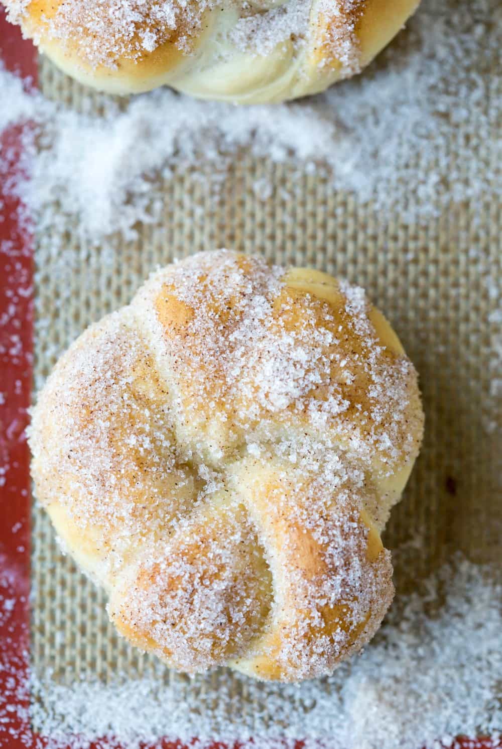 Cinnamon Sugar Pretzel Knots I Heart Eating