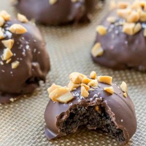 Peanut Butter Oreo Cookie Balls