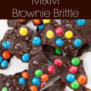 M&M Brownie Bark | https://www.ihearteating.com | #easy #dessert #shop