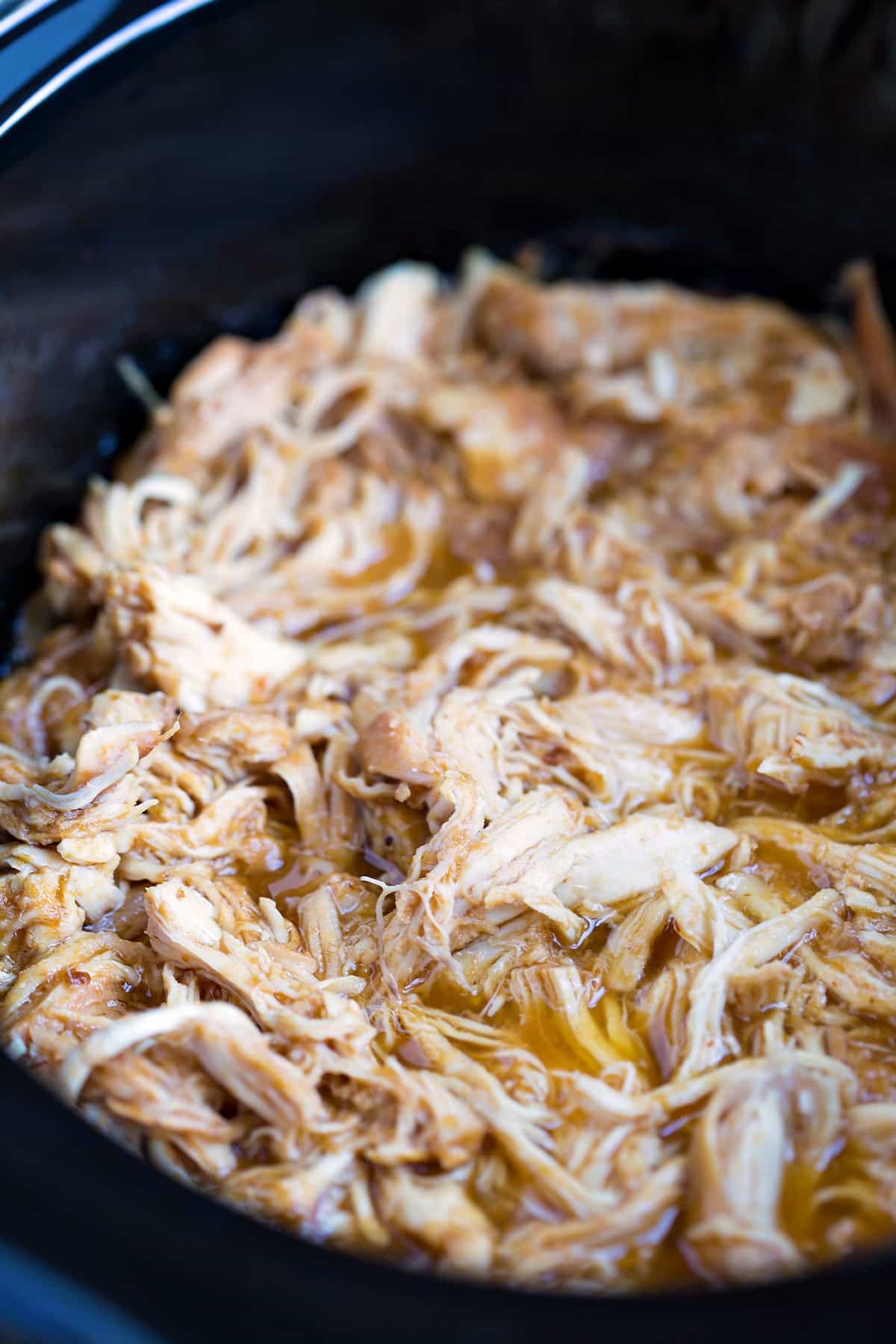 Slow Cooker Peach Chipotle Chicken - I Heart Eating