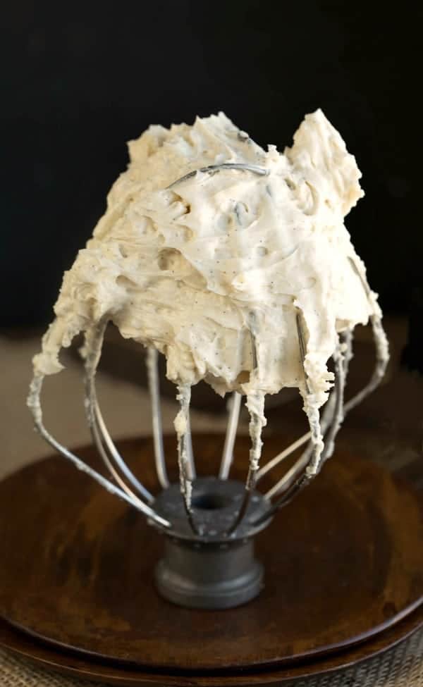 Vanilla Bean Whipped Buttercream Frosting I Heart Eating