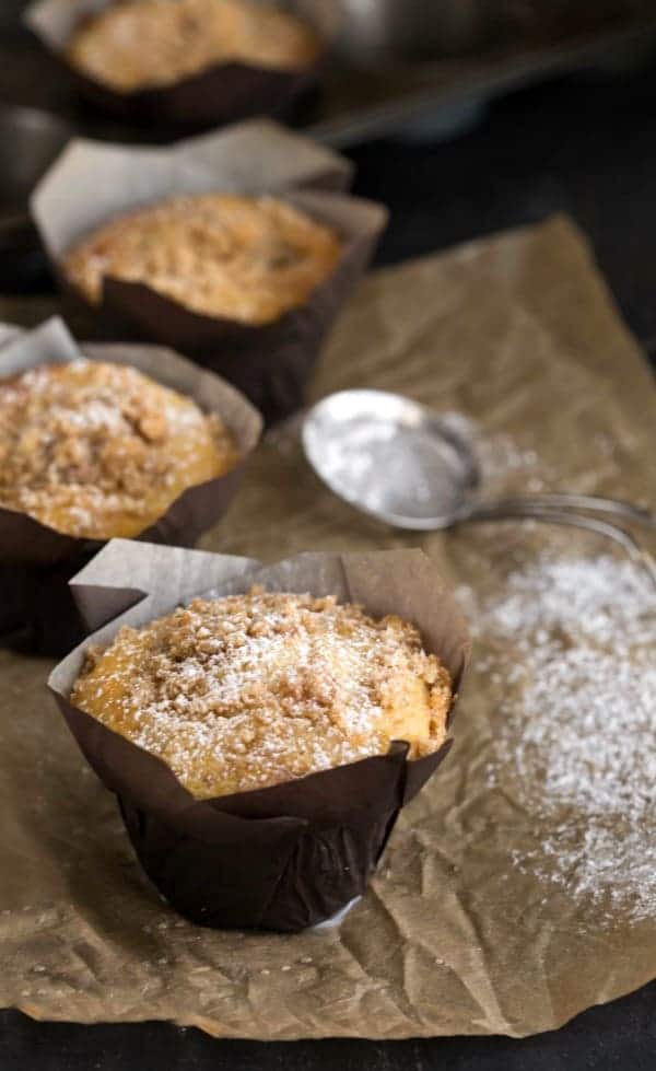 crumb cake muffins