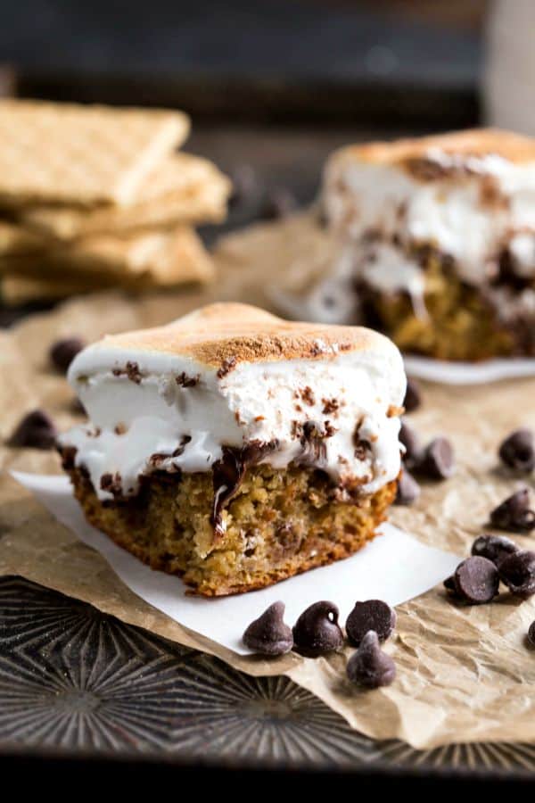 banana s’mores cake