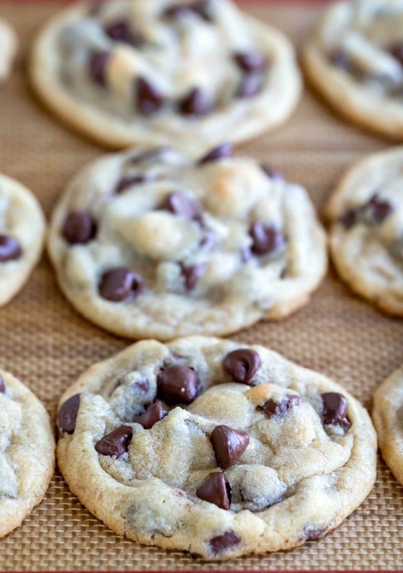 Bakery-Style Chocolate Chip Cookie Recipe - I Heart Eating