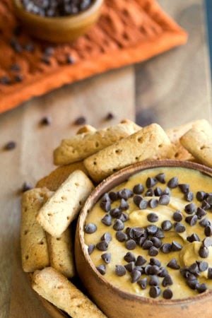 Pumpkin Chocolate Chip Cheesecake Dip