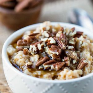 Slow Cooker Overnight Pecan Pie Oatmeal