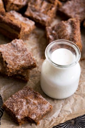 Cinnamon Roll Bar Recipe