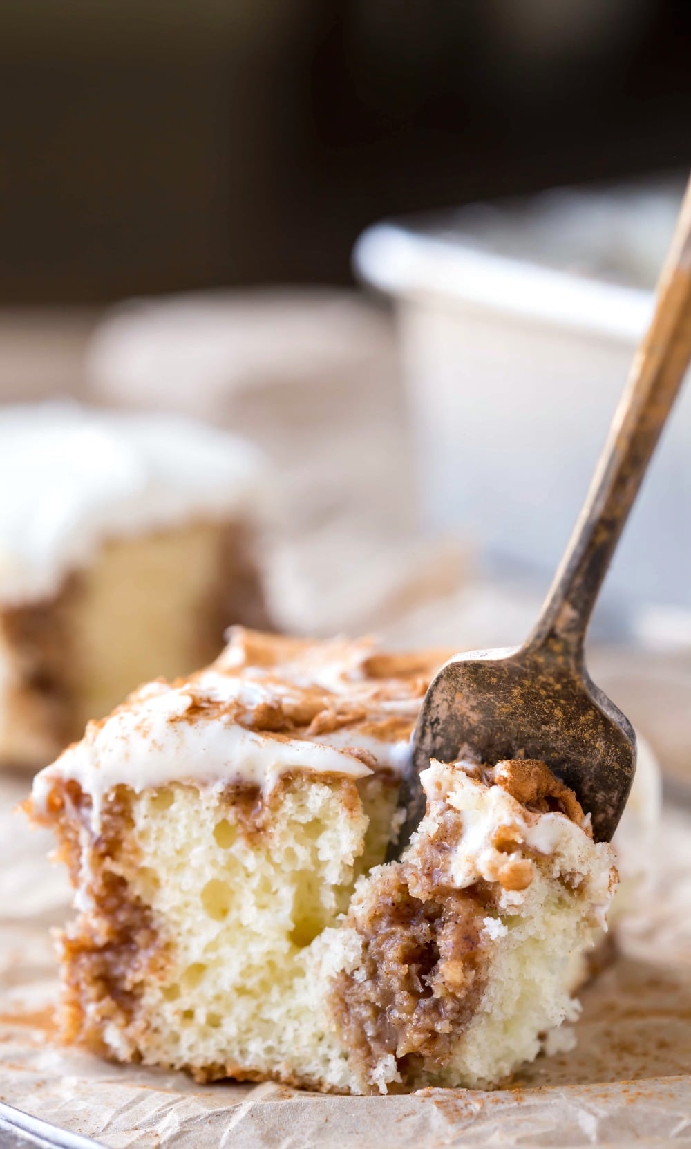 Cinnamon Roll Poke Cake Recipe