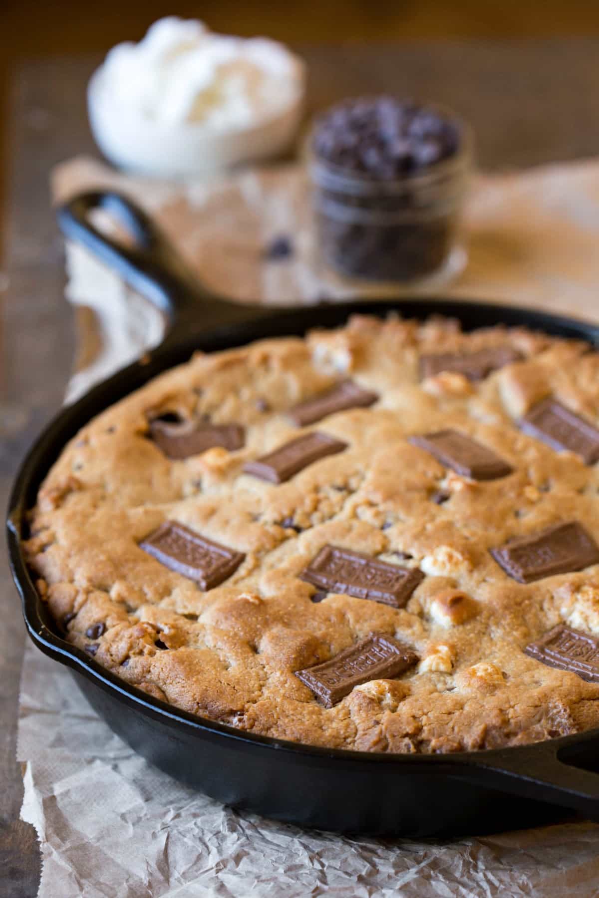Peanut Butter S'mores Skillet Cookie I Heart Eating