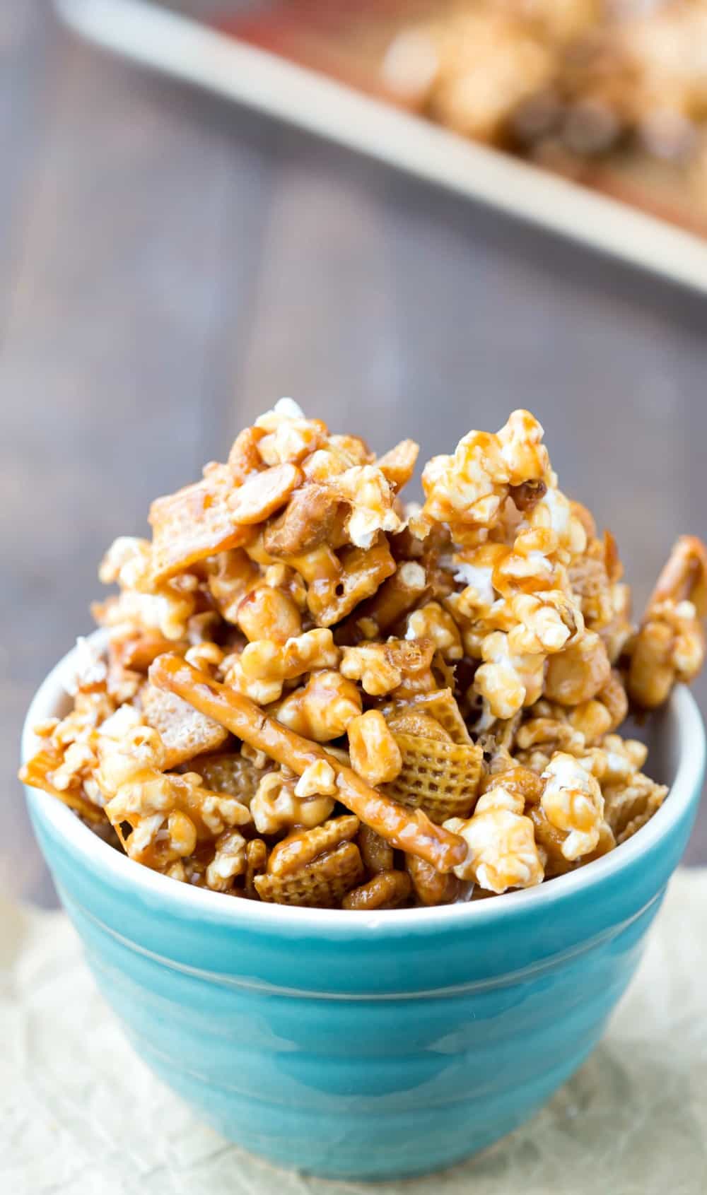 caramel crunch popcorn mix