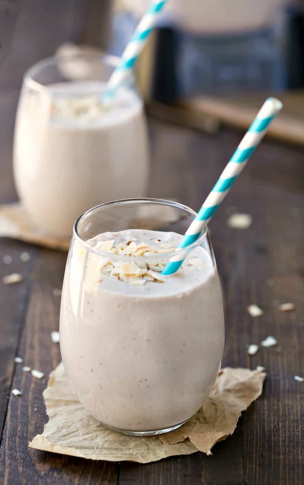 Chocolate Almond Coconut Banana Smoothie I Heart Eating