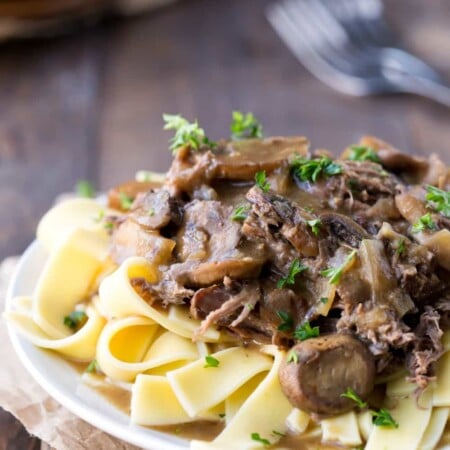 Slow Cooker Beef with Mushroom Gravy Recipe