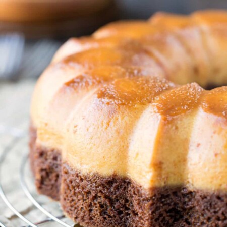 Chocoflan on a wire cooling rack.