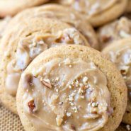 Pumpkin Praline Cookies