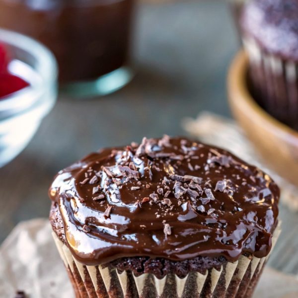 Chocolate Boston Cream Pie Cupcakes I Heart Eating