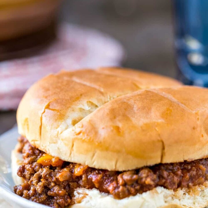Crock Pot Sloppy Joes - I Heart Eating