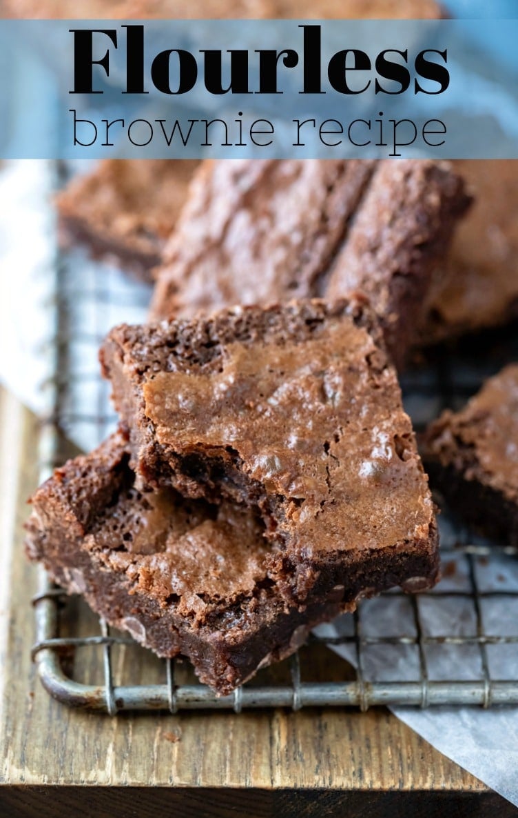 Fudgy gluten-free one-bowl brownies made with pantry staples.
#glutenfree #brownies #flourless #recipe #chocolate