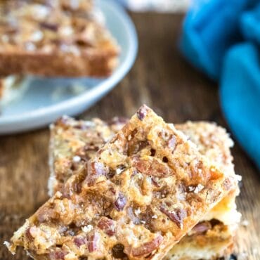 Toffee Pecan Pie Bars - I Heart Eating