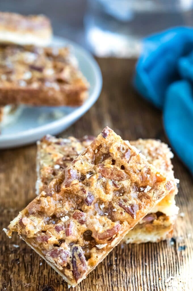 Toffee Pecan Pie Bars I Heart Eating
