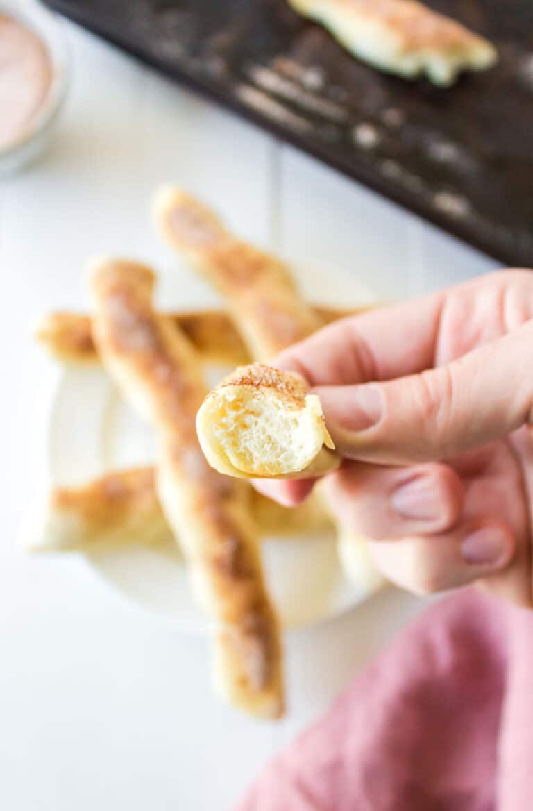 Easy Cinnamon Sugar Breadsticks I Heart Eating