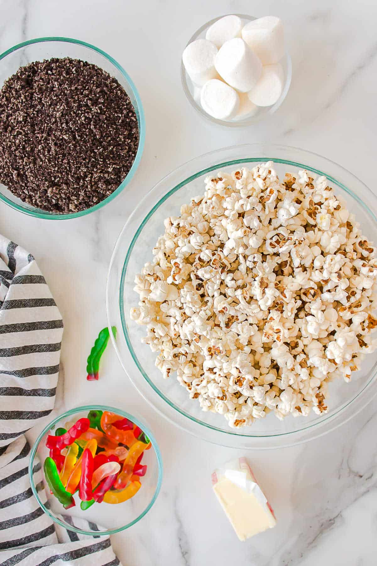 Ingredients for dirt balls in bowls. 