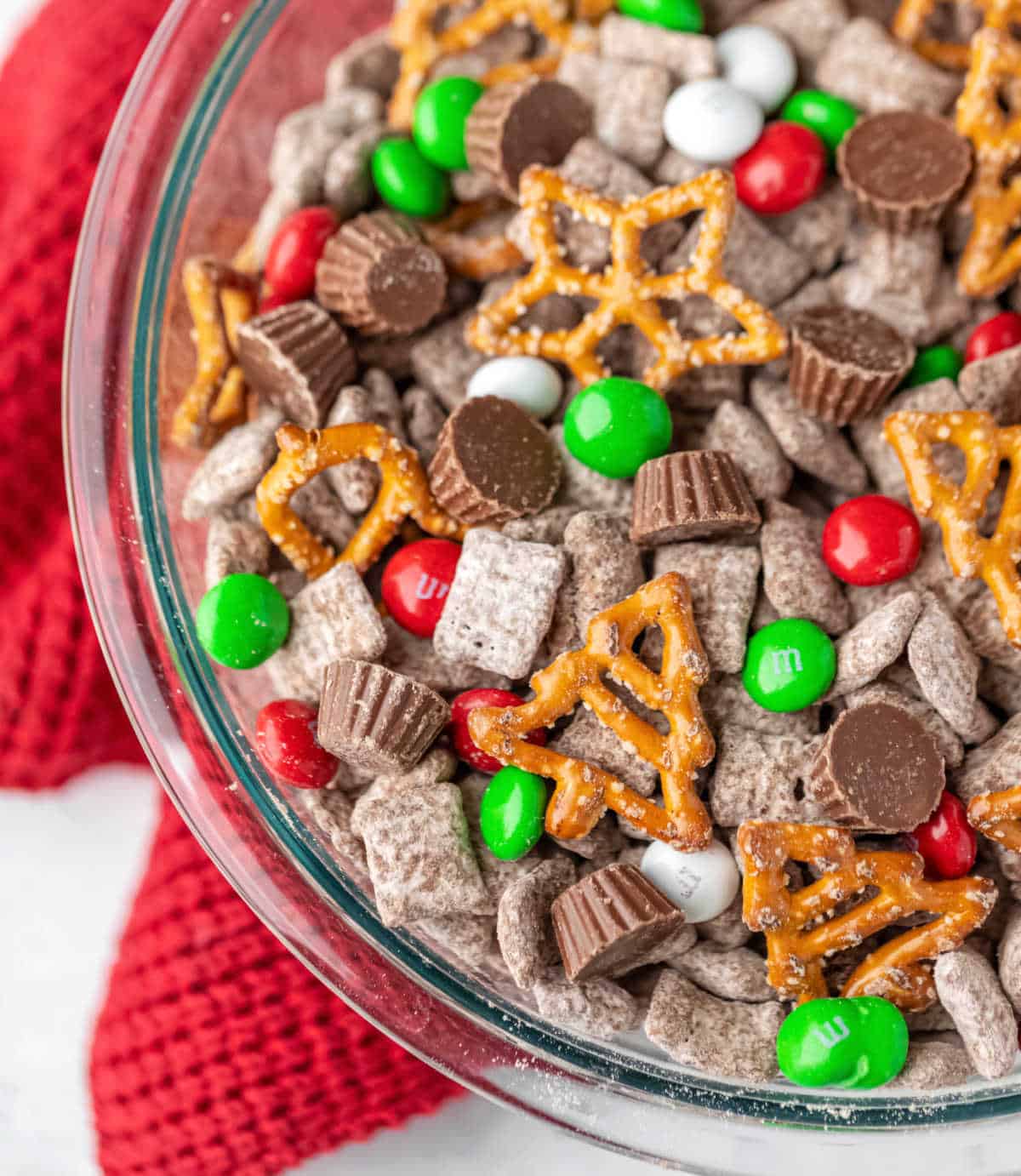 Close up photo of reindeer chow in a glass bowl.