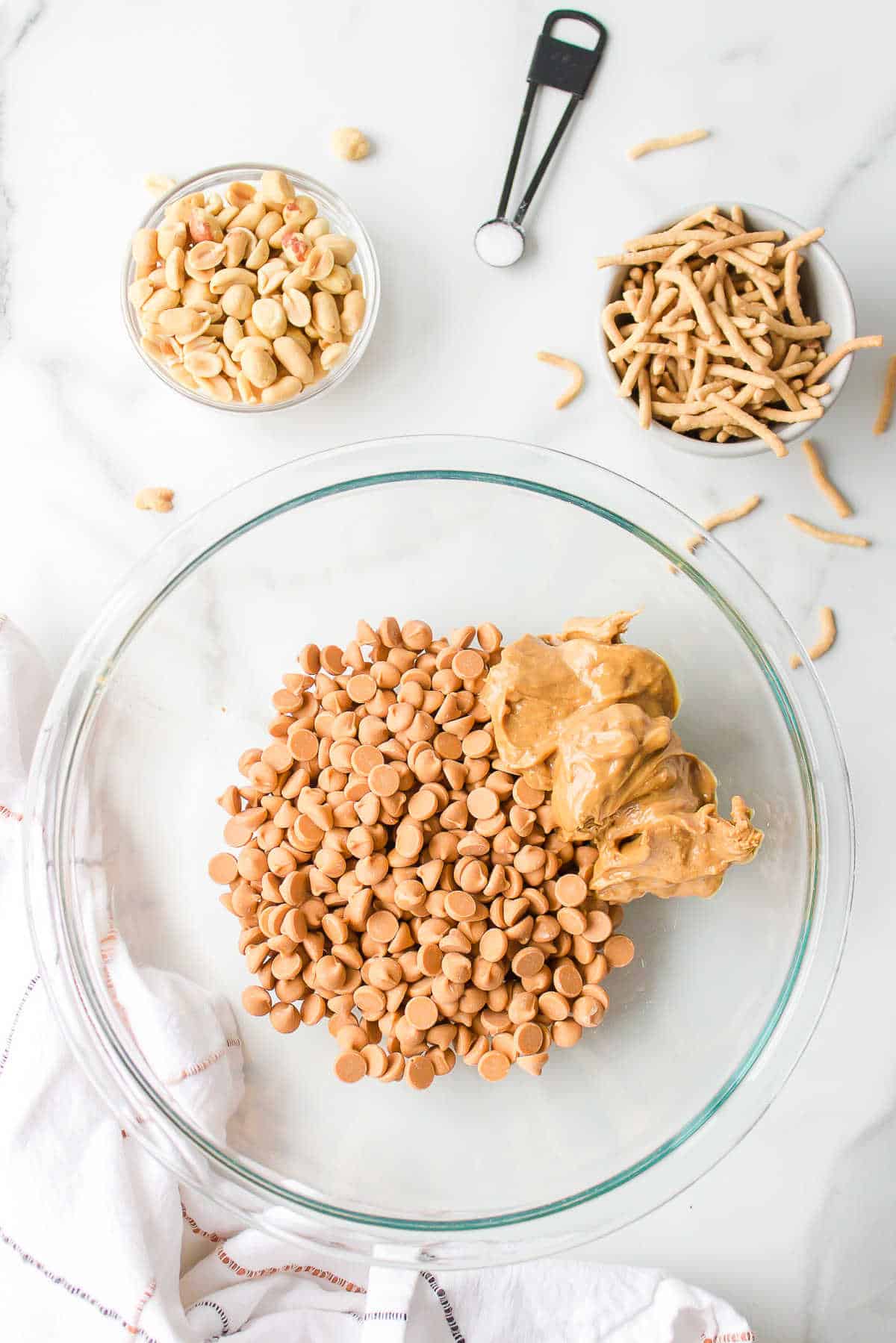 Ingredients for haystack cookies in dishes. 