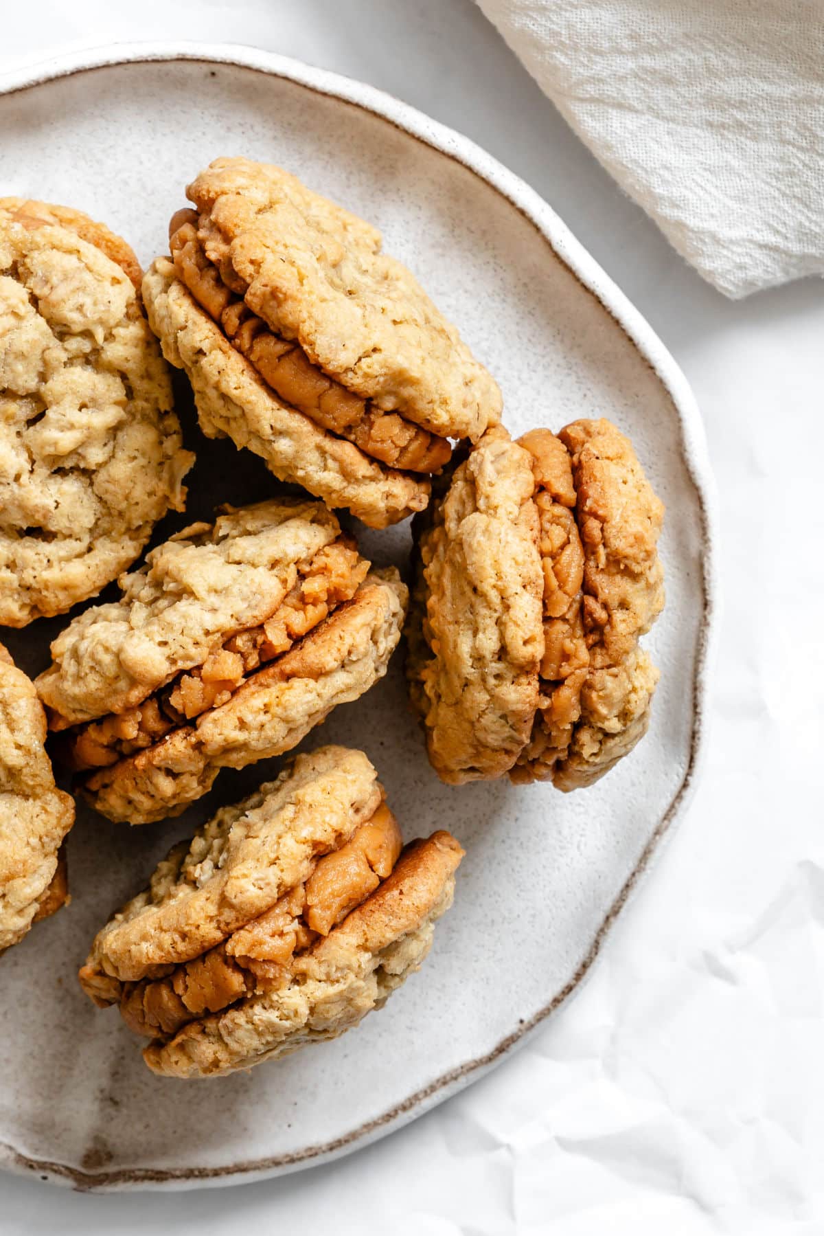 Oatmeal Cookies with Peanut Butter Filling Close up photo of Do-Si-Dos cookies on their side.