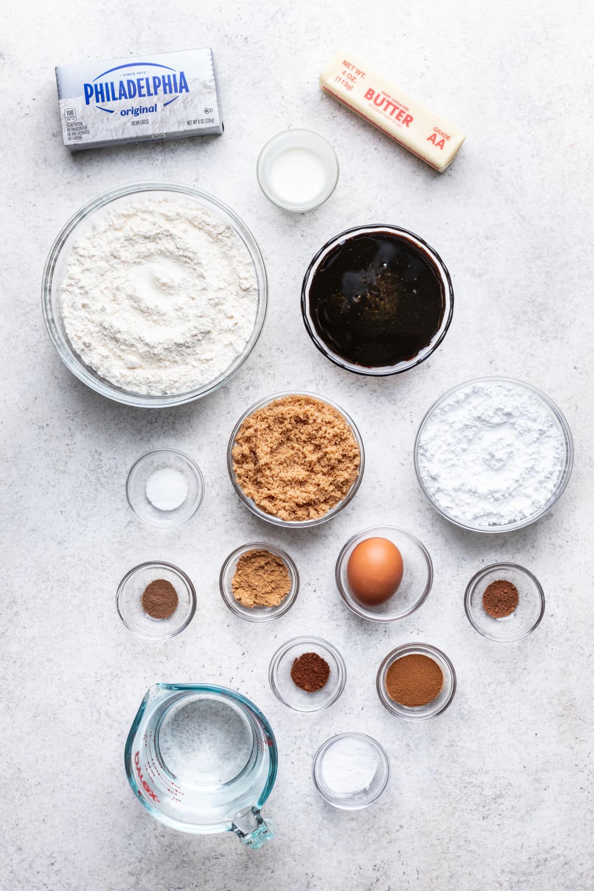 Ingredients for gingerbread cupcakes in dishes. 